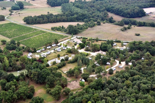 vue aerienne camping route des vignobles bordelais