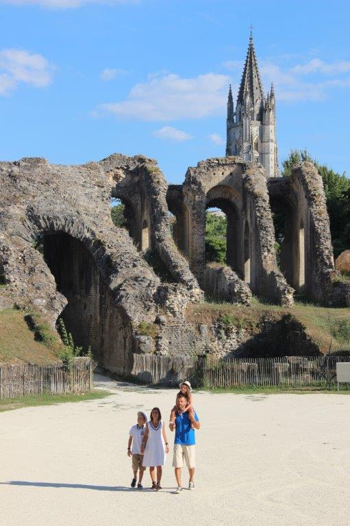 visite de la ville historique de Saintes